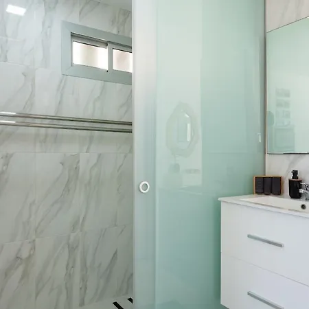 Breeze Sea View Canteras * Лас-Пальмас-де-Гран-Канария