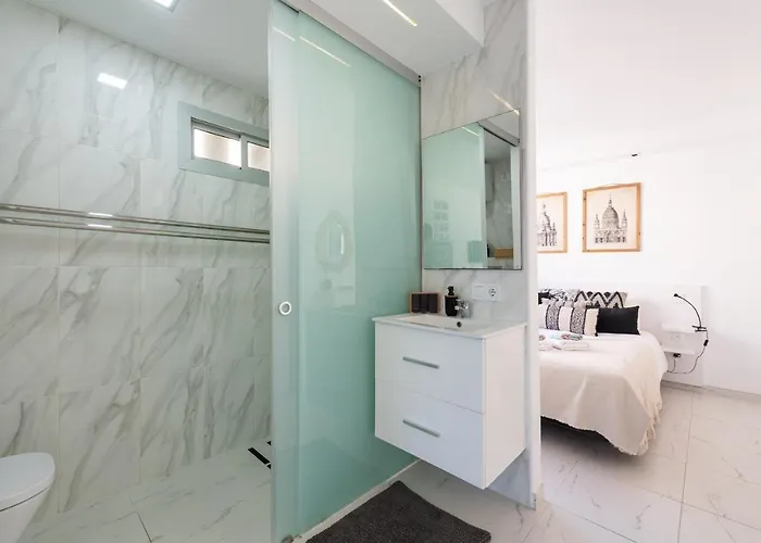 Breeze Sea View Canteras 大加那利岛拉斯帕尔马斯